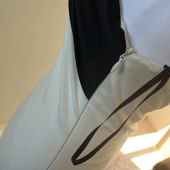 NWT Bebe dress - Picture 3 of 4